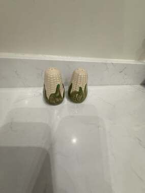 Vintage Shawnee Pottery Corn Queen Ceramic Salt and Pepper Shakers Set